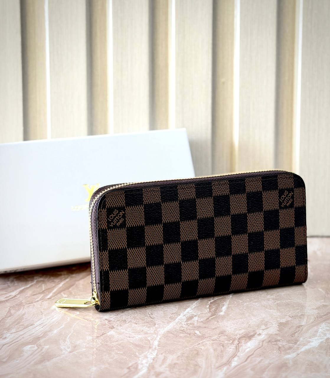 محفظة نسائية طويلة بسحاب فاخرة من Louis Vuitton