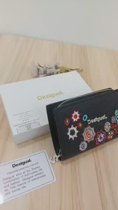 محفظة Desigual الفاخرة