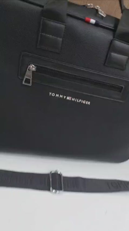 شنطة لاب توب ورجال أعمال عصرية بتصميم أنيق من TOMMY HILFIGER