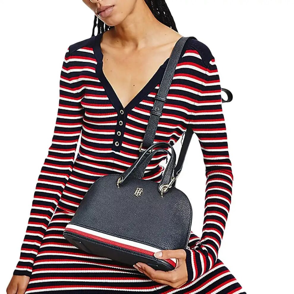 حقيبة كتف نسائية سوداء من تومي هيلفيغر Aw0Aw10453