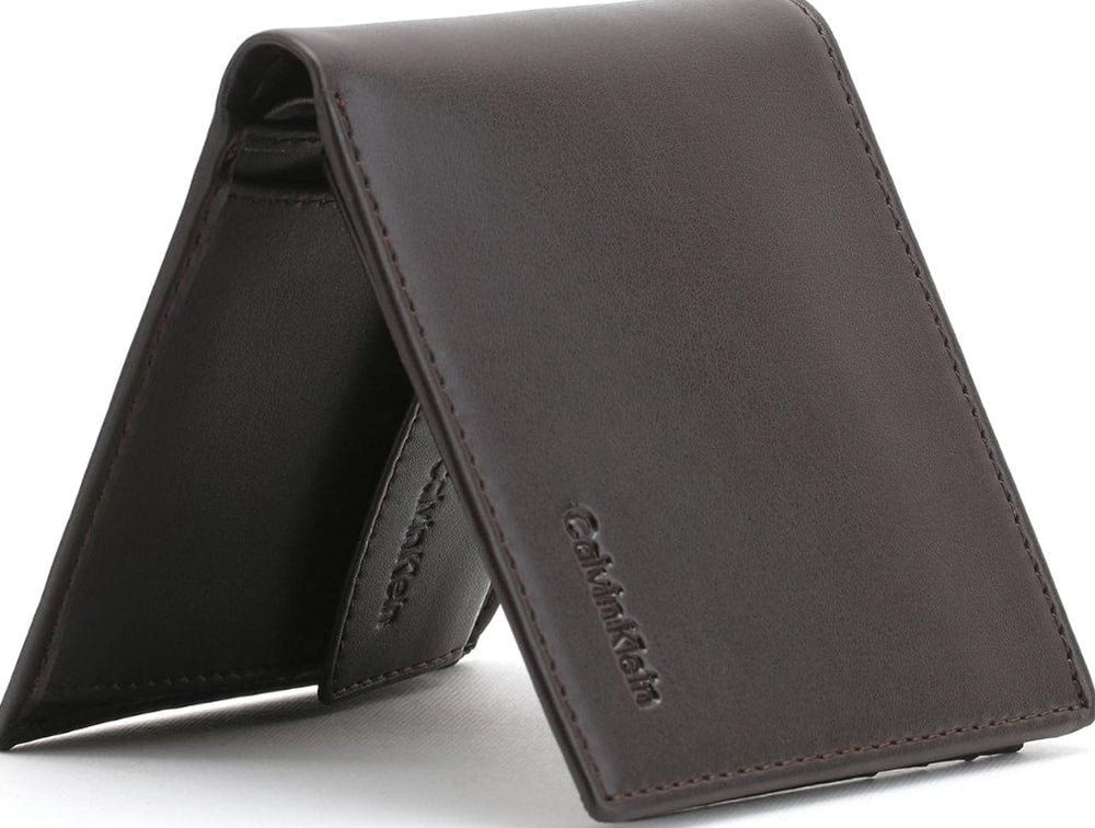 Calvin Klein Men’s 2-Piece Set: Smooth Leather Wallet & Matching Keychain