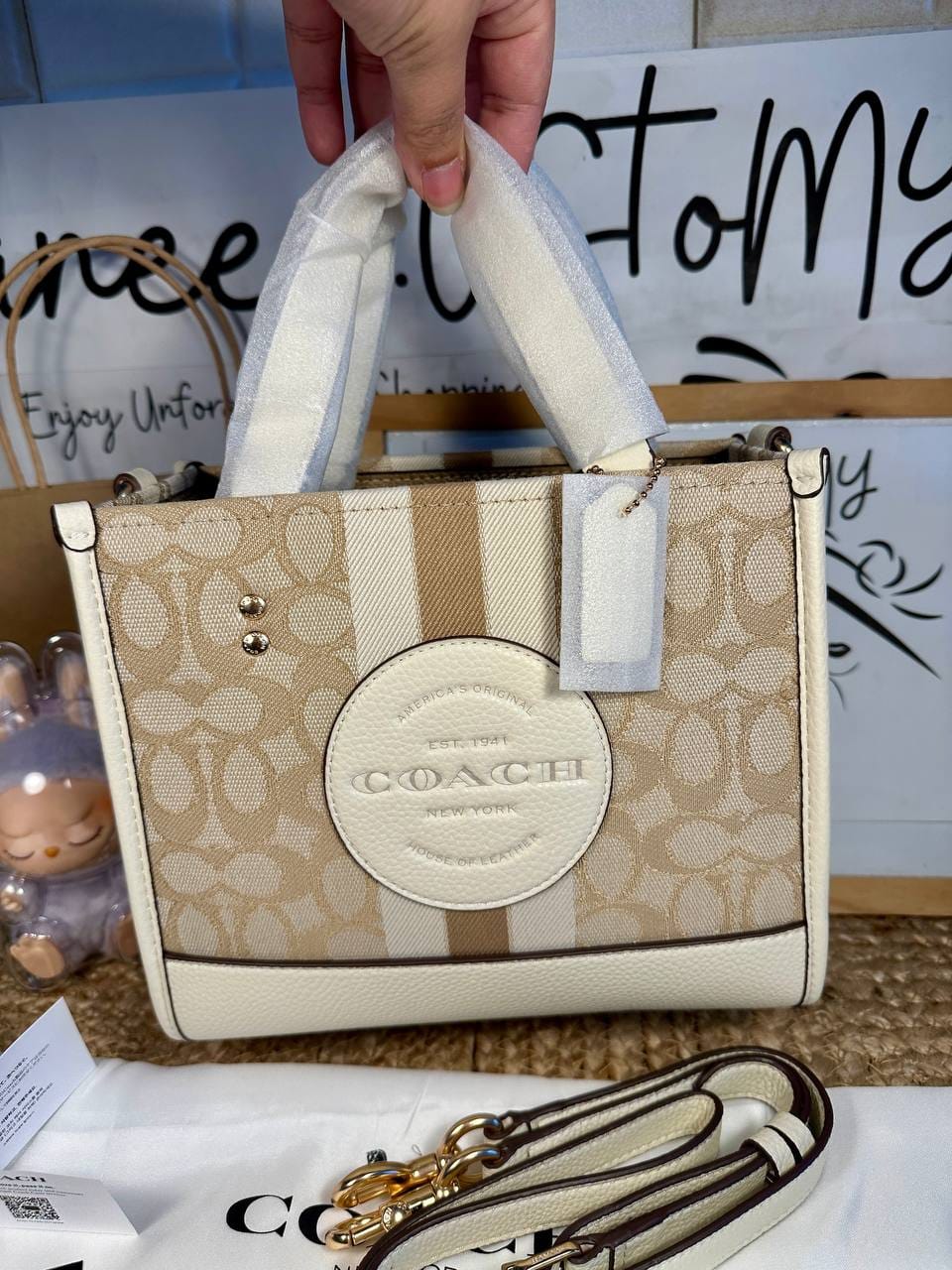 حقيبة كوتش (Coach) الأصلية - ديمبسي توت بتصميم Canvas الكلاسيكي