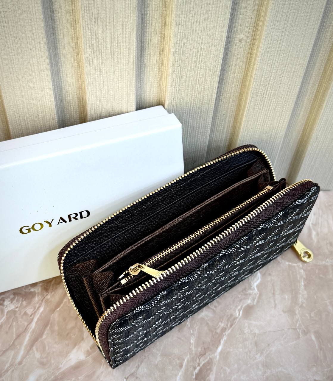 محفظة جويارد (Goyard) النسائية