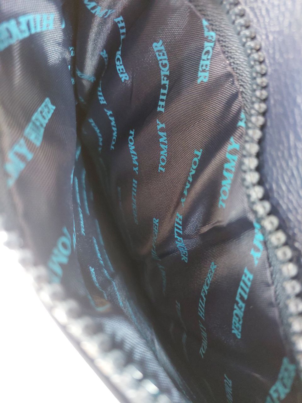 شنطة ظهر تومي هيلفيغر رجالي - جلد فاخر | Tommy Hilfiger Backpack