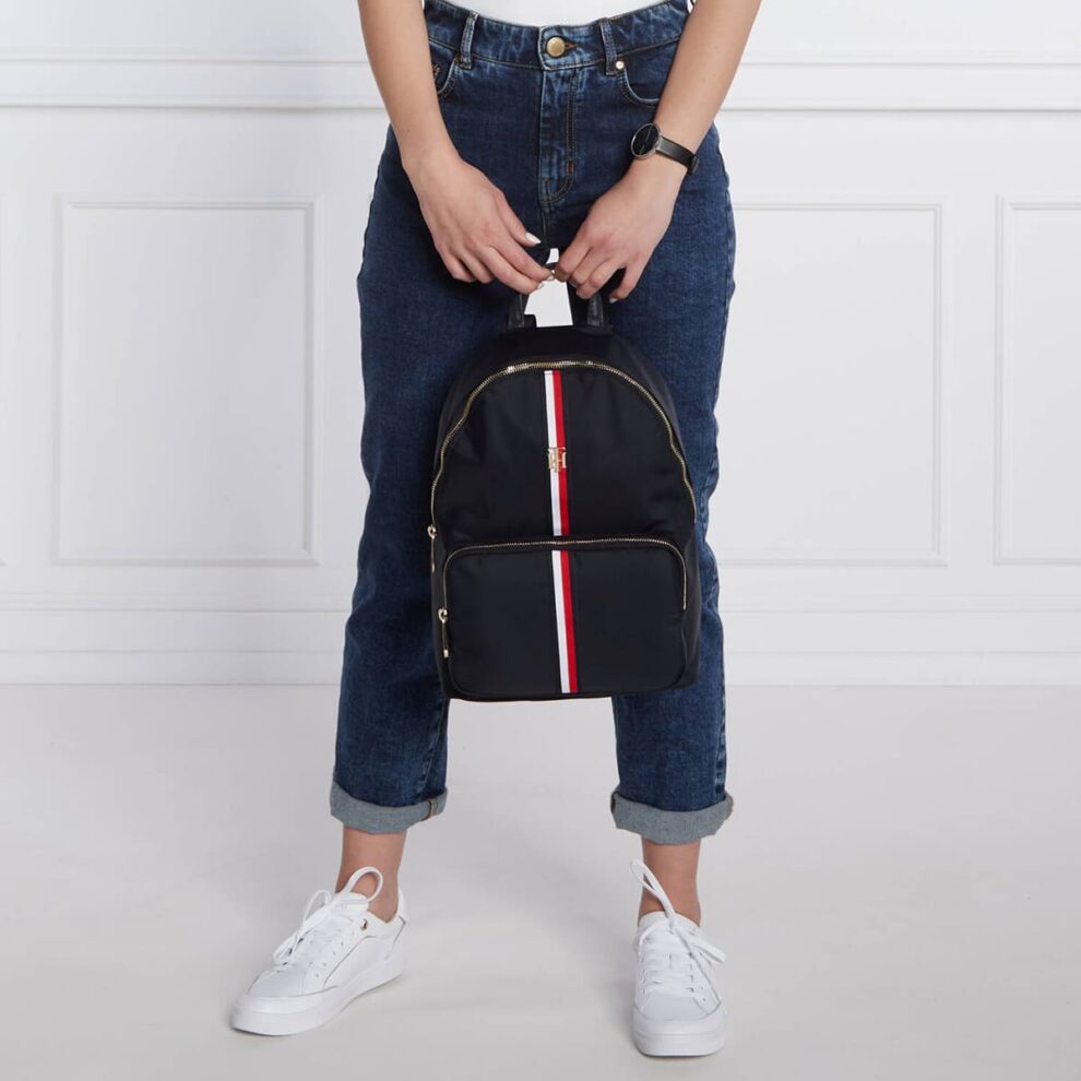حقيبة ظهر نسائية سوداء من تومي هيلفيغر Aw0Aw11338