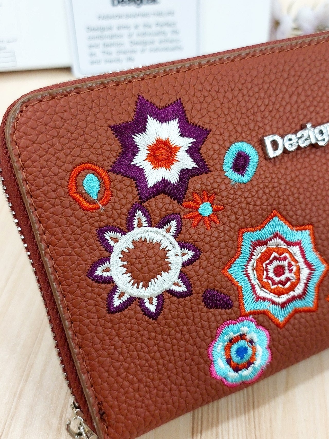 محفظة Desigual الطويلة الفاخرة