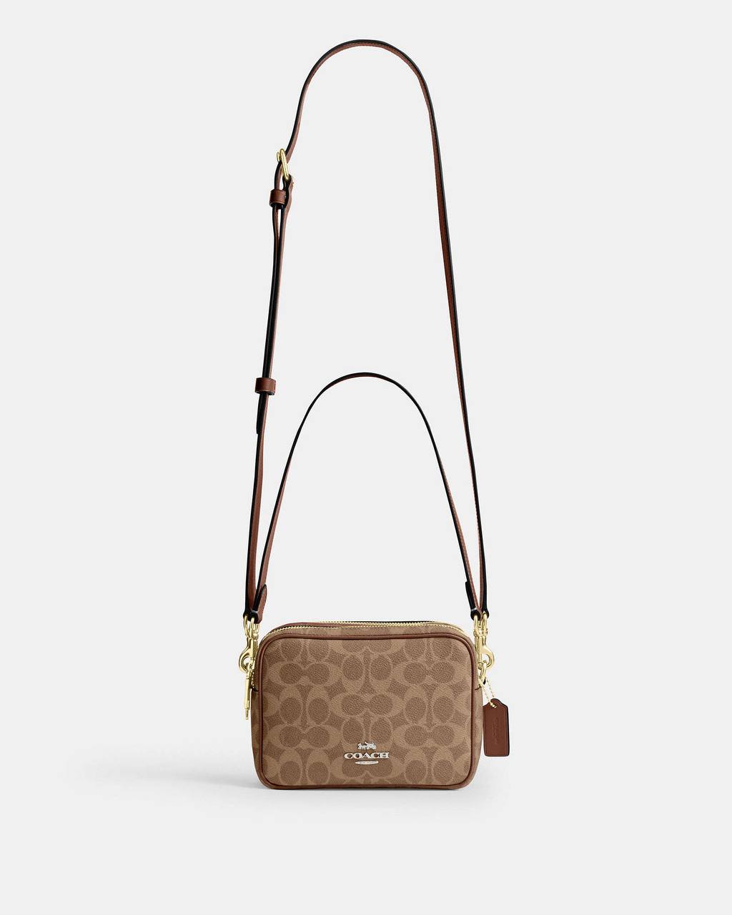حقيبة "كوتش" الكروس (Crossbody) – الرفيق الأمثل لإطلالة عصرية وعملية