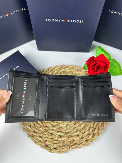محفظة تومي هيلفيغر (Tommy Hilfiger) الرجالية - Trifold Wallet
