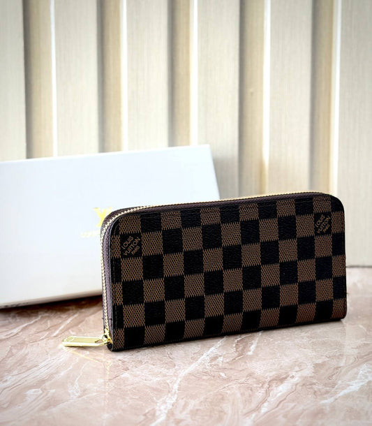 محفظة نسائية طويلة بسحاب فاخرة من Louis Vuitton