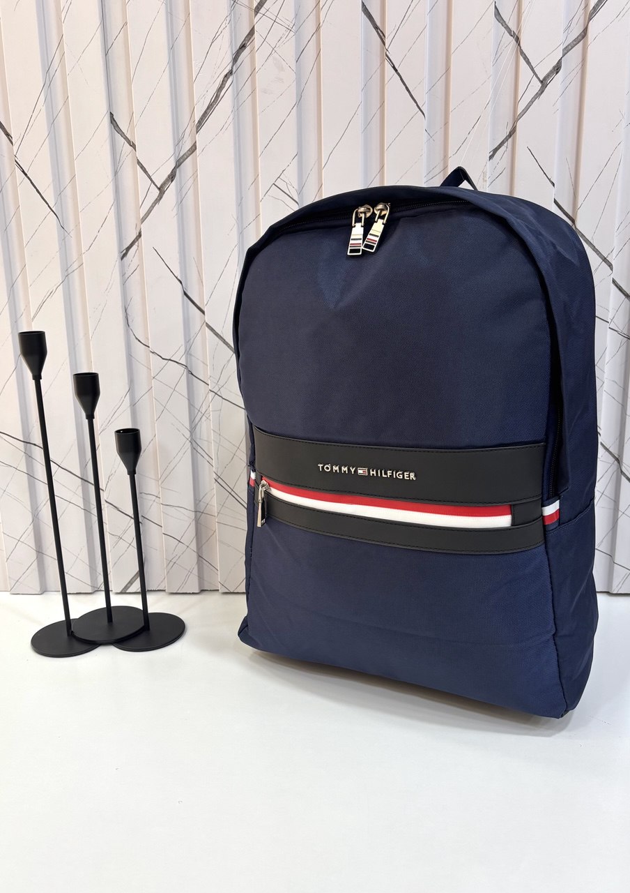 حقيبة ظهر تومي هيلفيغر (Tommy Hilfiger Backpack) - تصميم عصري وأنيق