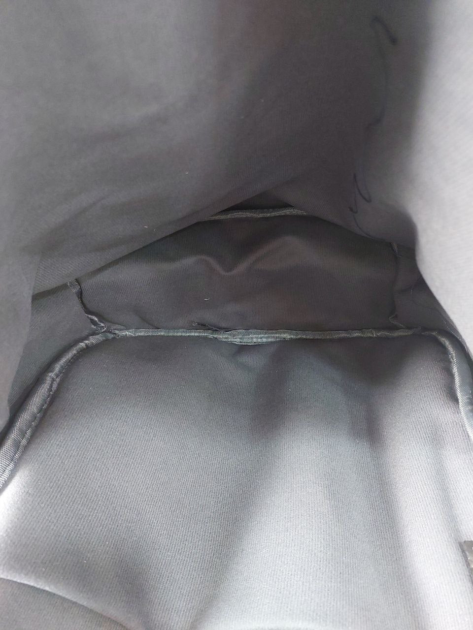 حقيبة ظهر تومي (Tommy Backpack) عصرية وعملية