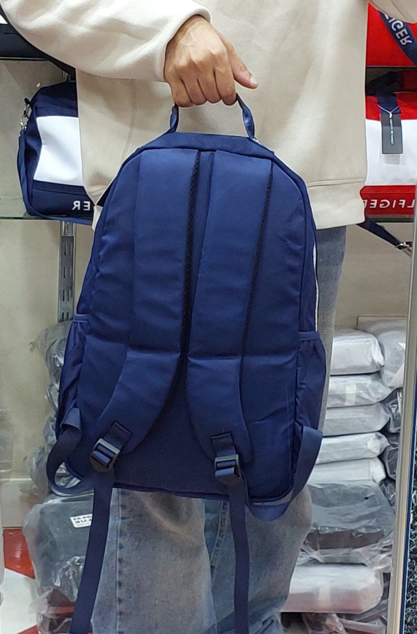 حقيبة ظهر تومي (Tommy Backpack) الكلاسيكية