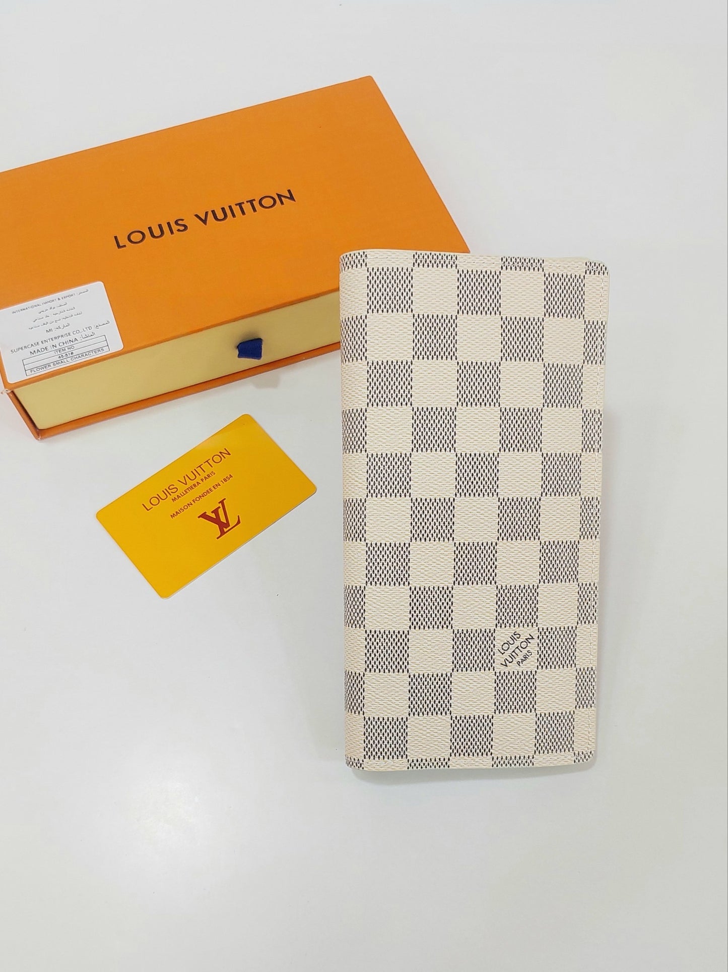محفظة لويس فيتون (Louis Vuitton) الطويلة