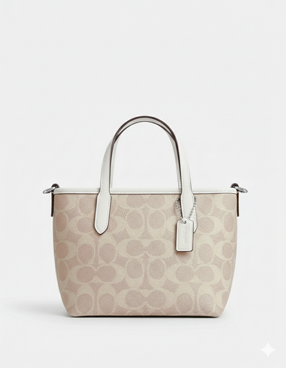 Chic, practical, and effortlessly stylish — a must-have Coach classic(original)