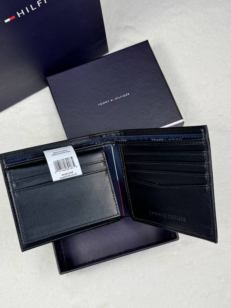 TH Black Leather Bifold Wallet For Men