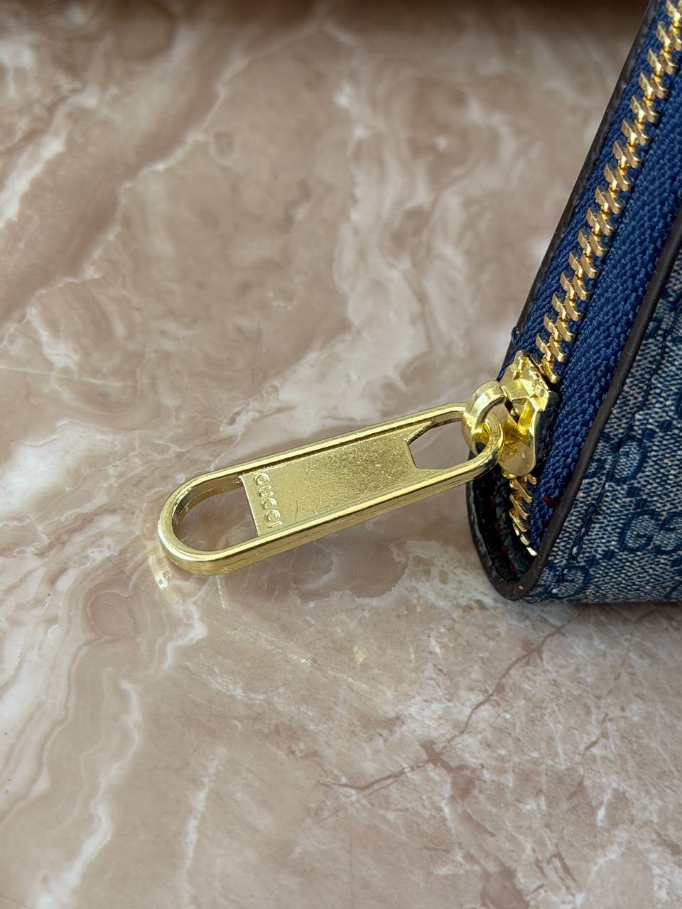 محفظة جوتشي (Gucci) النسائية