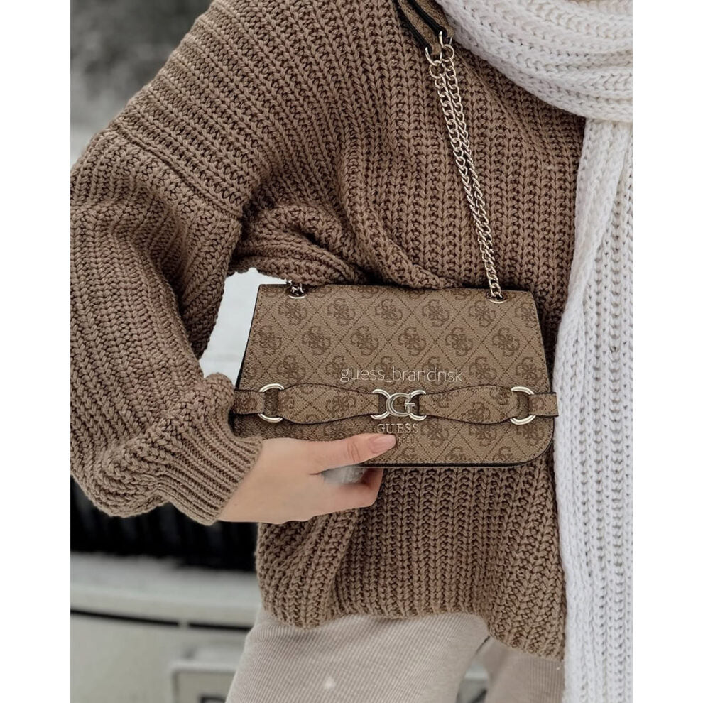 حقيبة كتف نسائية بيج من جيس Guess