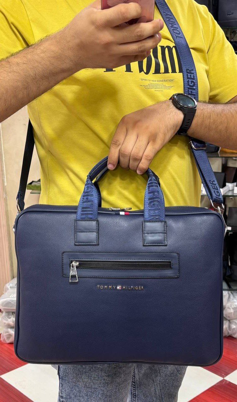 شنطة لاب توب ورجال أعمال عصرية بتصميم أنيق من TOMMY HILFIGER