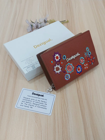 محفظة Desigual الفاخرة