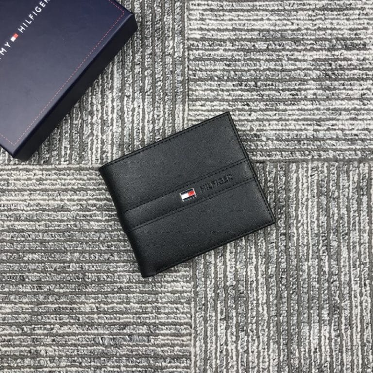 محفظة Tommy Hilfiger رجالي جلد طبيعي -لون اسود