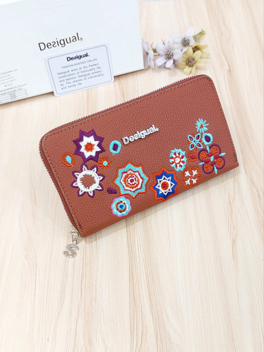 محفظة Desigual الطويلة الفاخرة