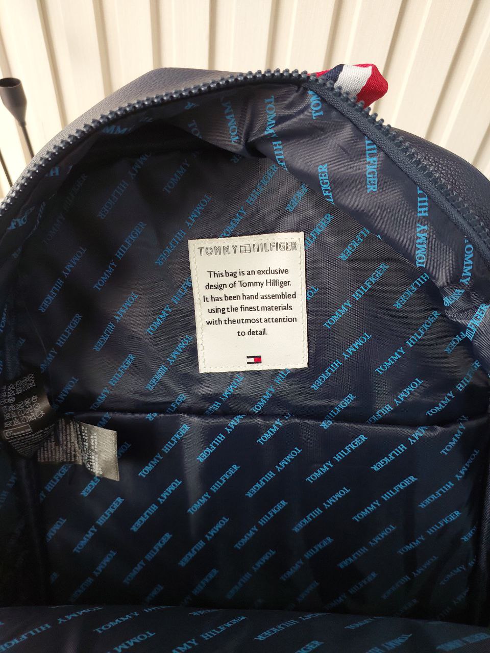 شنطة ظهر تومي هيلفيغر رجالي - جلد فاخر | Tommy Hilfiger Backpack