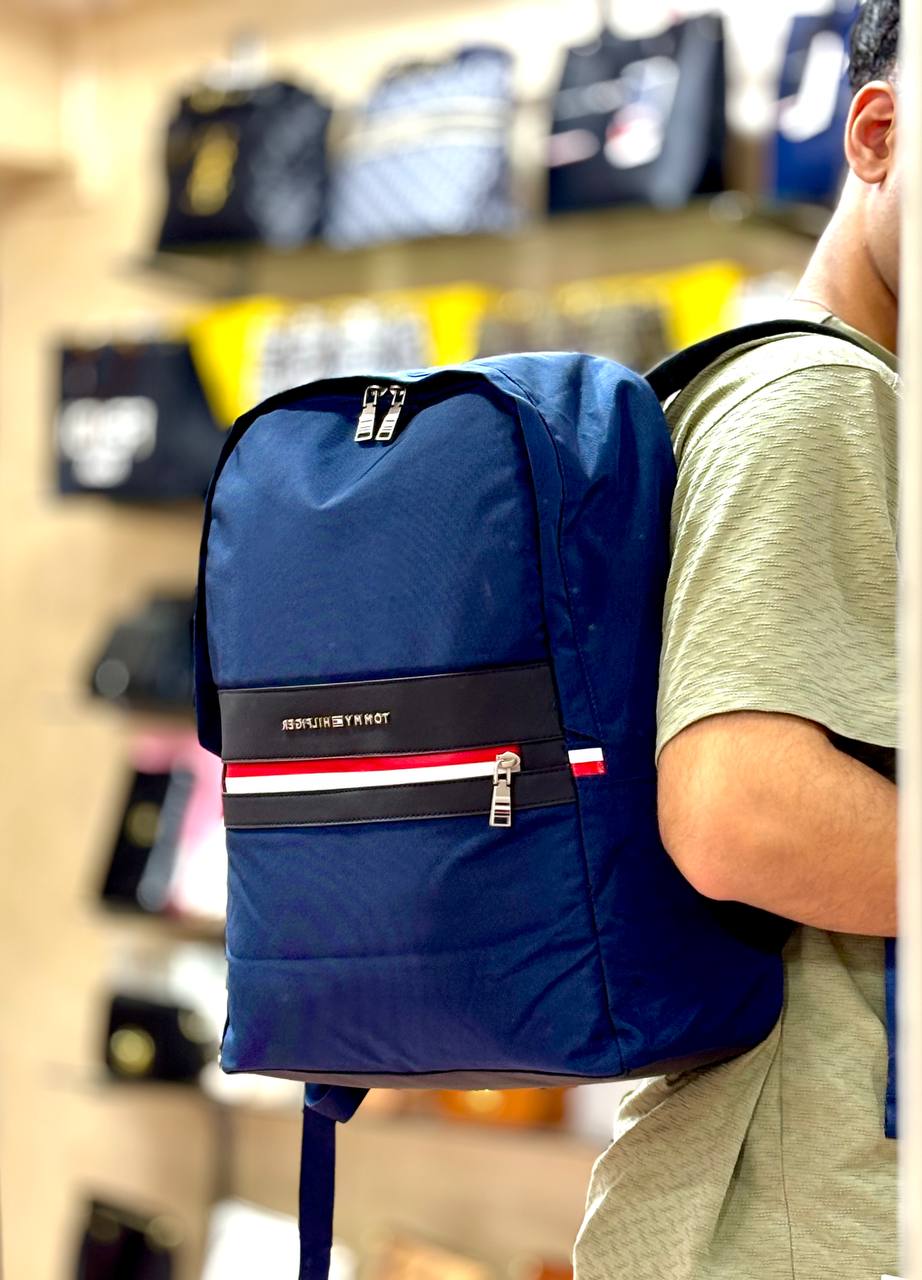 حقيبة ظهر تومي هيلفيغر (Tommy Hilfiger Backpack) - تصميم عصري وأنيق